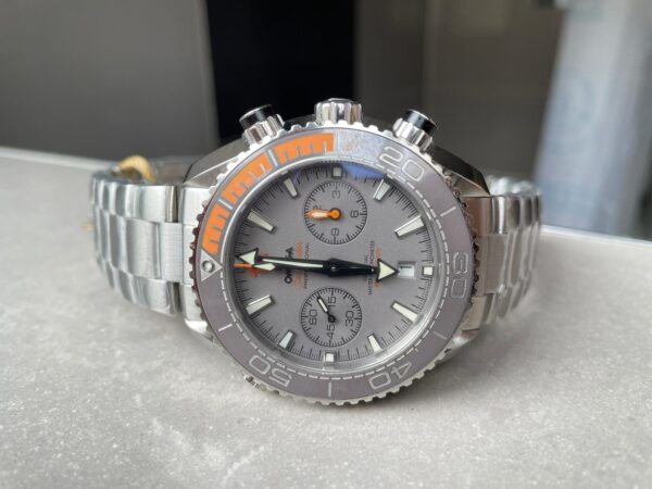 Planet Ocean SEAMASTER Chronometer OMF SS Grey/Orange Polished Bezel Grey Dial on SS Bracelet A9900 (Black Balance Wheel