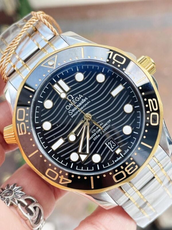 2018 Seamaster Diver 300M SSYG VSF 11 Best Edition YG Bezel Black Dial on SSYG Bracelet A8800