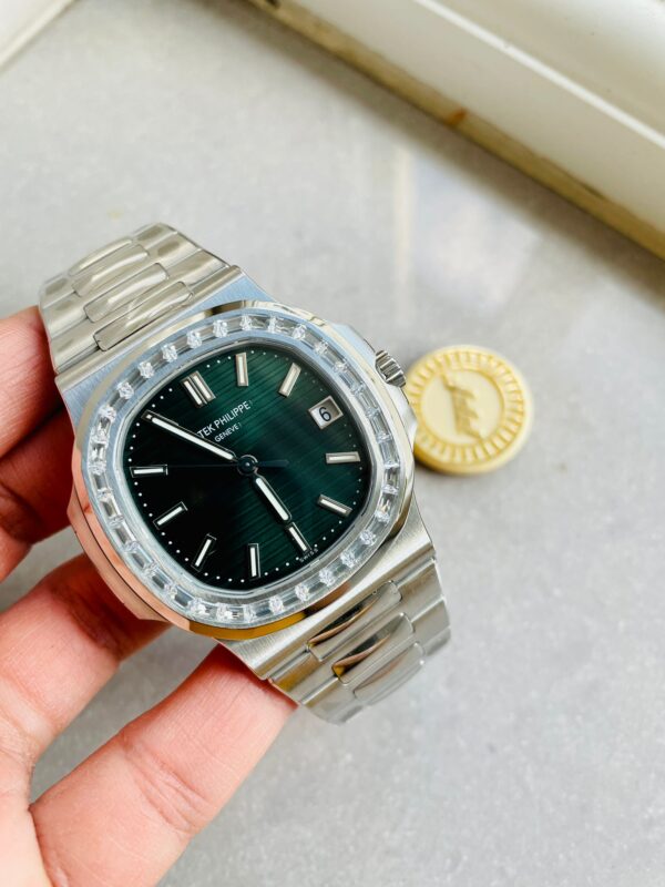 Nautilus 5711/1A PPF 1:1 Best Edition Green Textured Dial T Diamonds Bezel on SS Bracelet 324CS V4