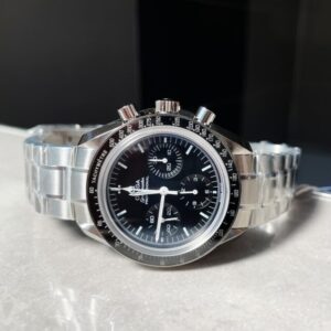 Speedmaster MoonWatch SS Sapphire Crystal Black Dial on SS Bracelet Manual Winding Chrono Movement